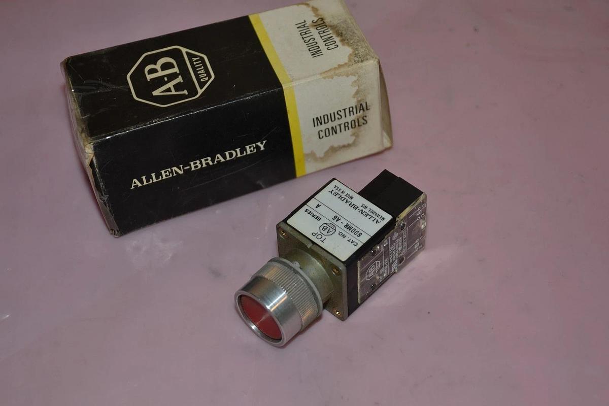 ALLEN BRADLEY 800MR-A6 SER A RED FLUSH HEAD PUSH BUTTON NEW