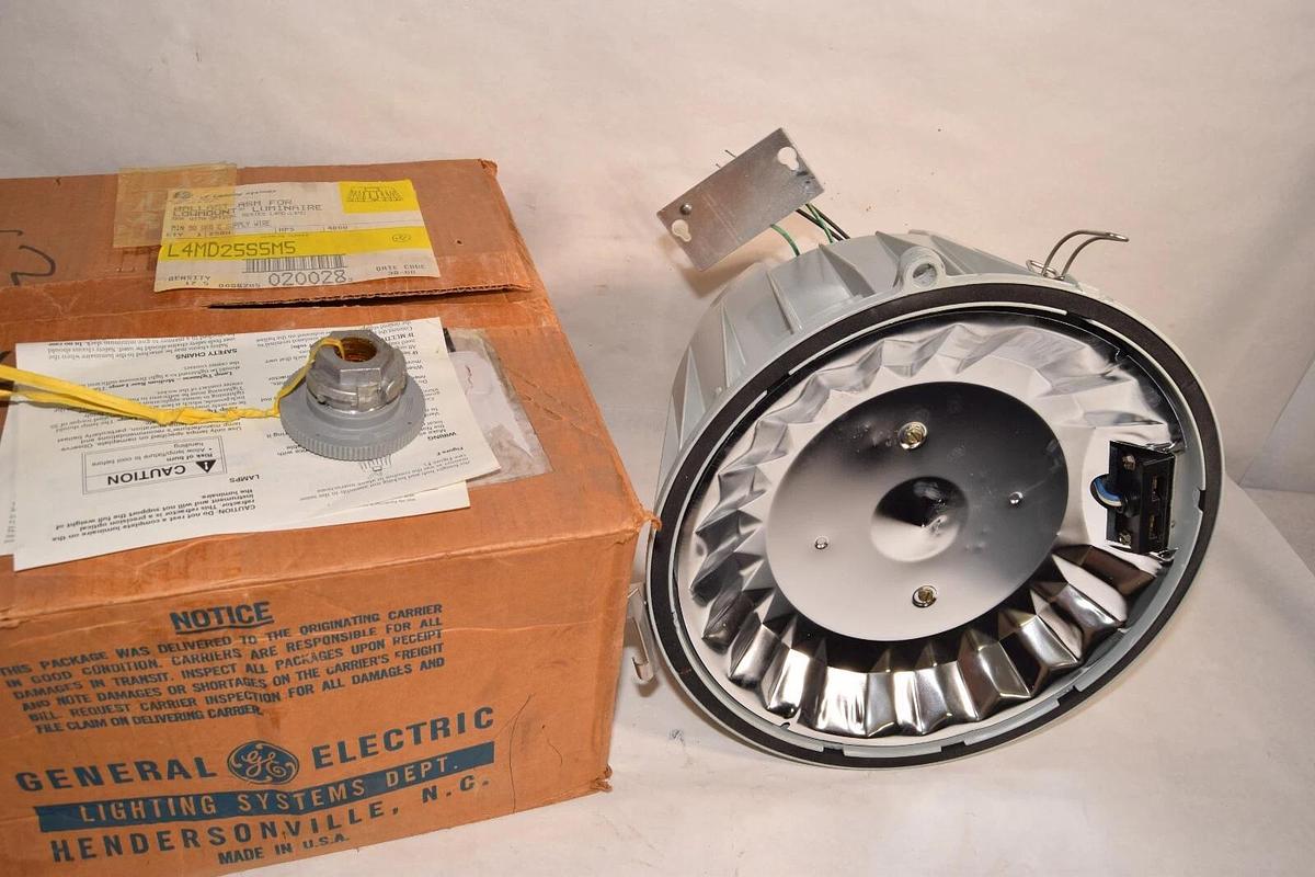 (NEW) GE LIGHTING SYSTEMS L4MD25S5M5 250W Ballast ASM for Lowmount Luminaire