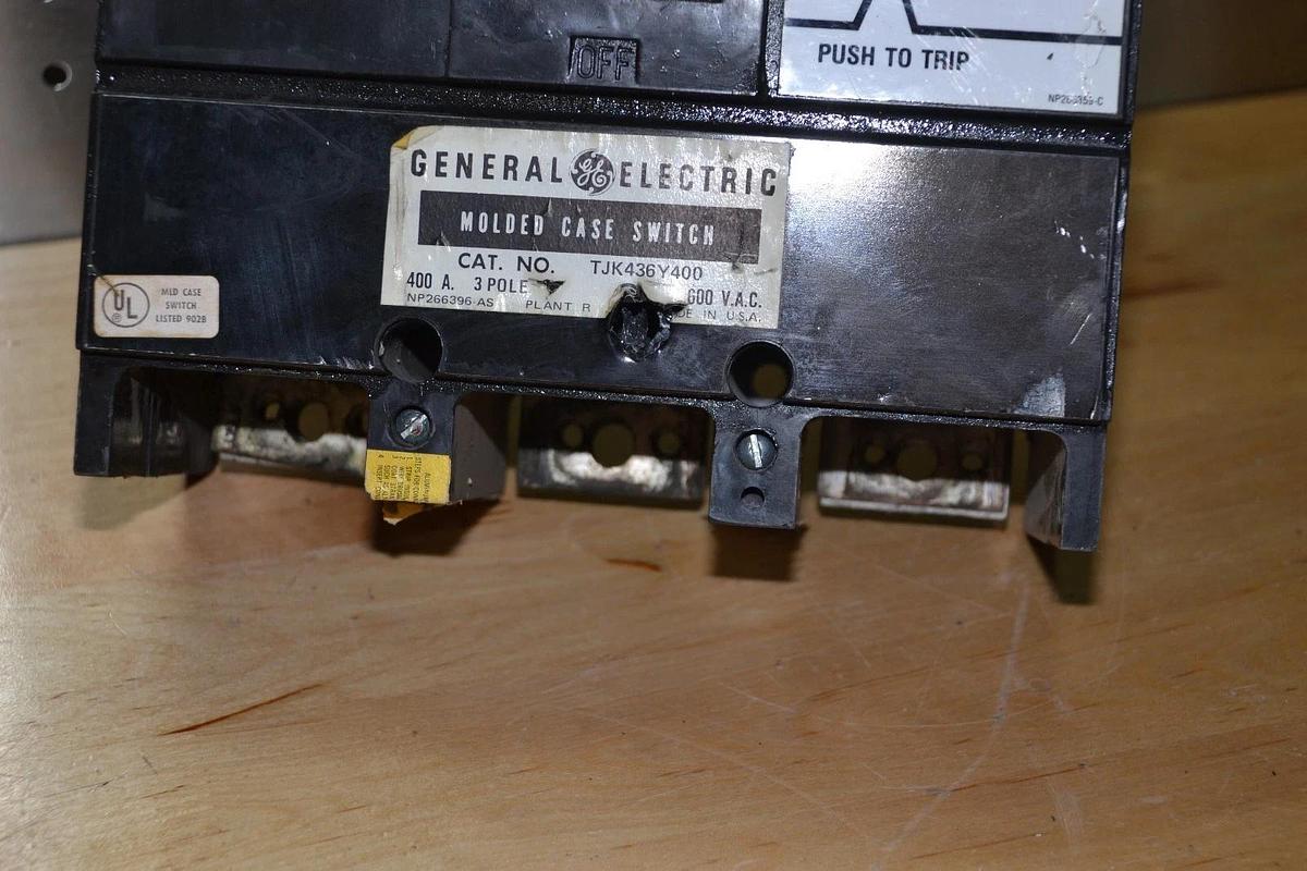 Used GE General Electric TJK436Y400 3P 400A 600V Molded Case Switch Breaker 400 amp