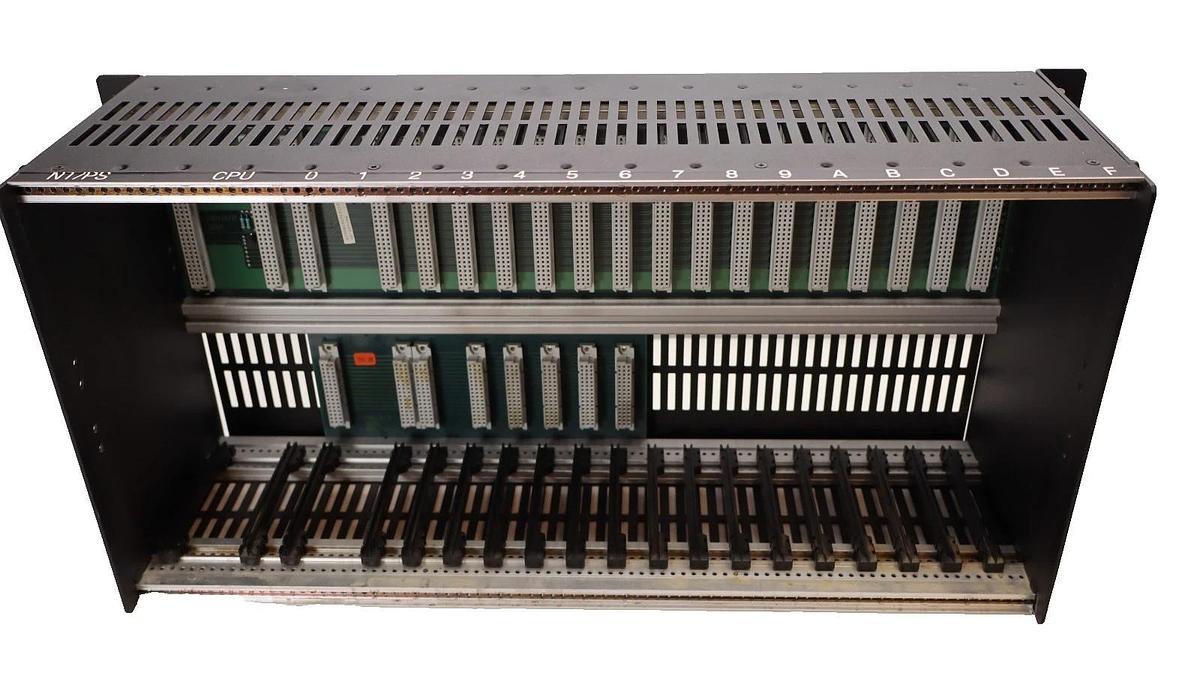 Used B & R B&R HCR166-0 , HCR1660 Rev: 3.00 19-Slot Multi Module PLC Rack Chassis