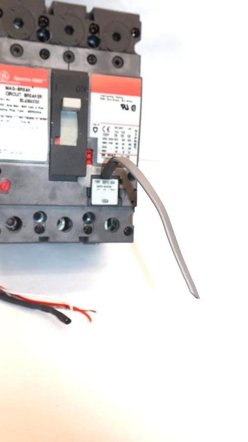 Used GE GENERAL ELECTRIC SELA36AI0100 100A 100 A Breaker SBPE100A Shunt SAUXPAB1 Aux