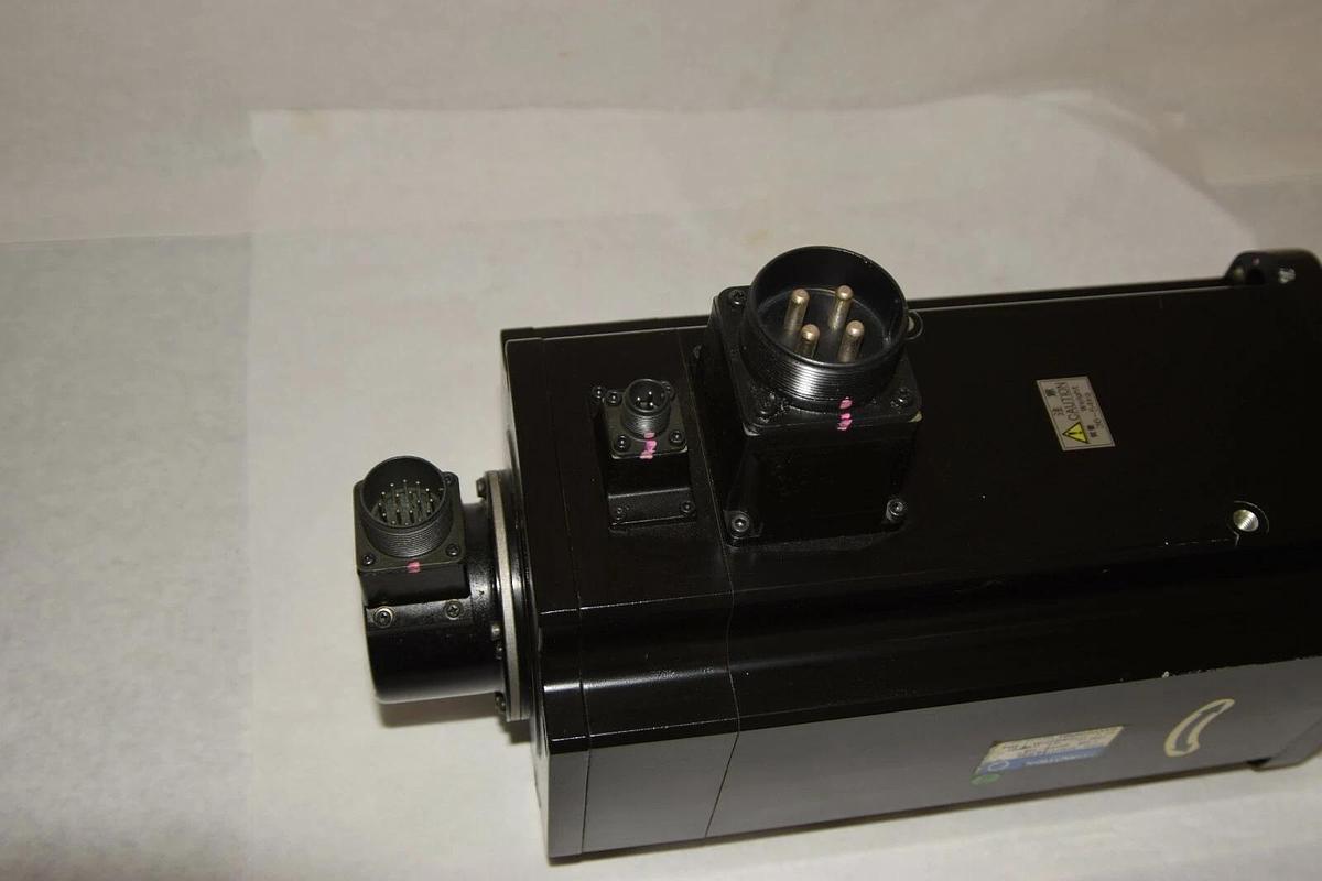 Used SANYO DENKI Q2AA18750LBF34 7.5kw Servo Motor & RA035-015BC201 SanMotion Encoder