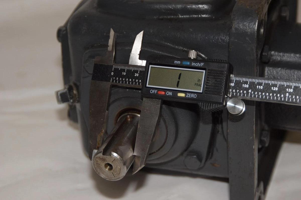 Used MORSE Gear Box Speed Reducer 6MD-LR-0-3 AS5258 1750rpm 22.03hp 1:1 1" Shaft