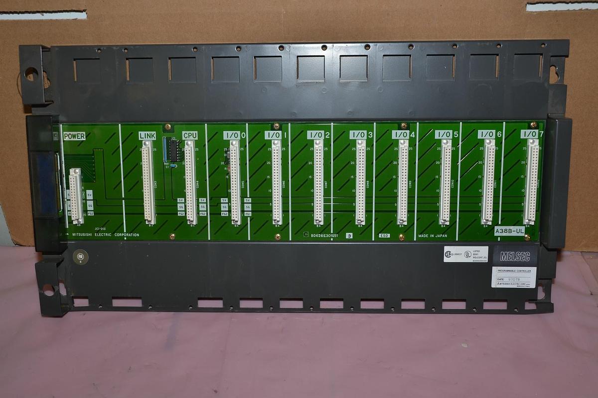 Used MITSUBISHI MELSEC A38B-UL A38BUL 8 I/O SLOT PLC CHASSIS RACK