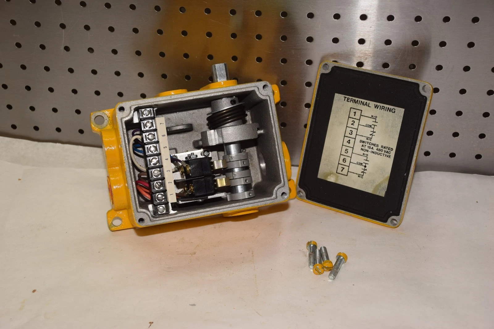 (New) RAMSEY REO Q11 8428 Q118428 SAFETY PULL SWITCH TRIPPER RUN OFF