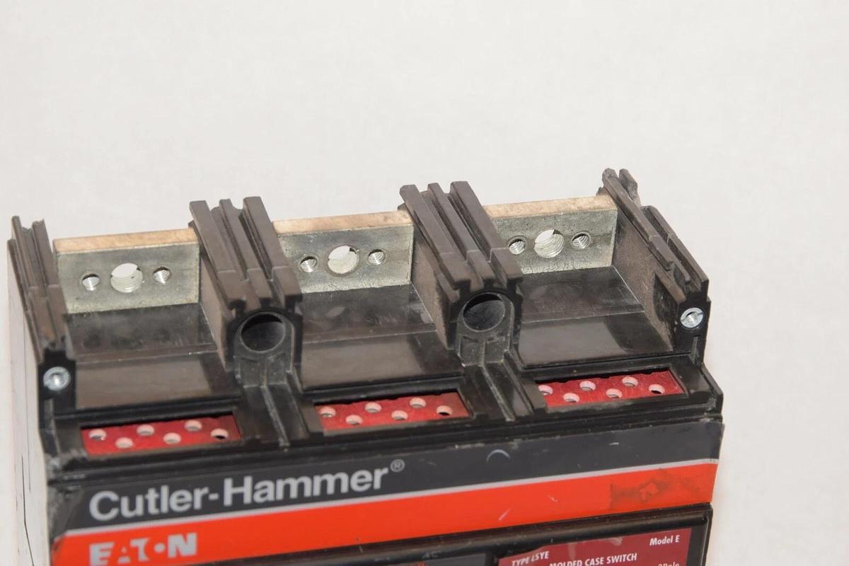 Used CUTLER HAMMER LS36060YE 600A 600 Amp Model F 3P Molded Case Switch Breaker