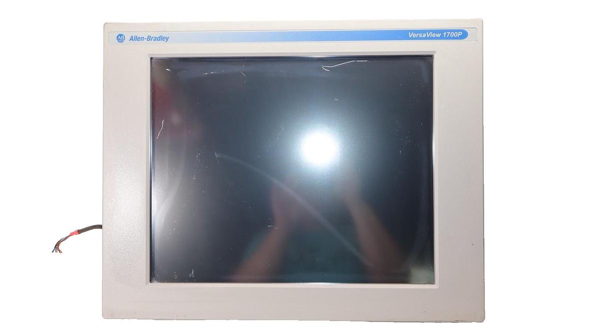 Used ALLEN BRADLEY / AU Optronics  M170EG01 17" VersaView 1700P LCD Screen Panel