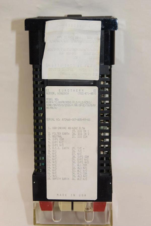 (NEW) EUROTHERM 818P4/TC/RVPR/ 176558 100-240Vac 48-62Hz 8.5W Temp. Controller