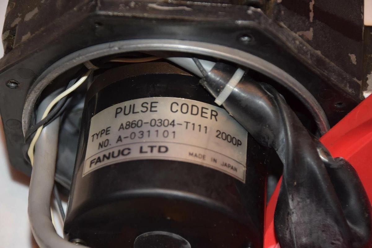 Used FANUC A06B-0512-B001 AC SERVO MOTOR, CODER A860-0304-T111 2000P