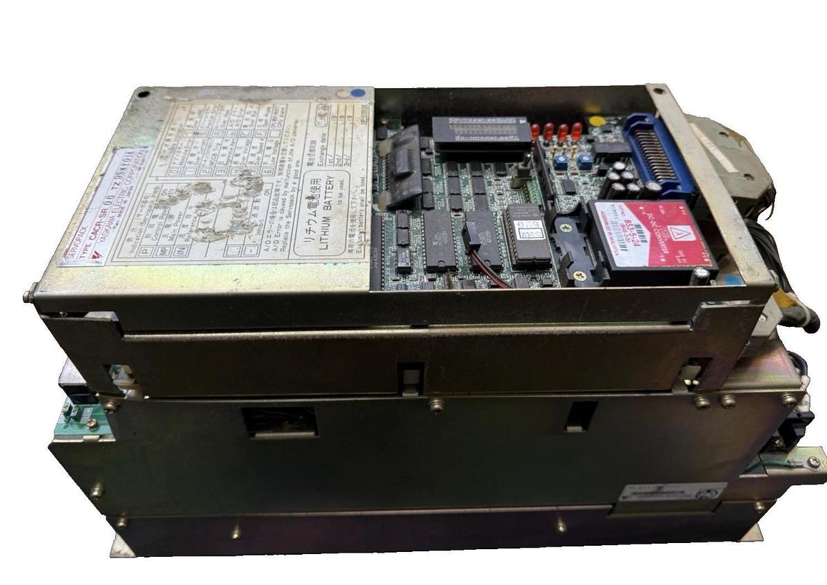 Used Yaskawa ServoPack Drive CACR-SR06TZ0SMY01A CACR-ST06TZ9SMY01A
