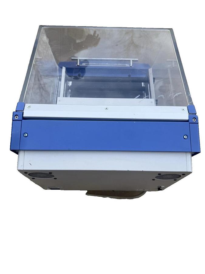 Used IKA Control Incubator Shaker KS3000 KS 3000 IC C S1 KS3000ICCS1 115v