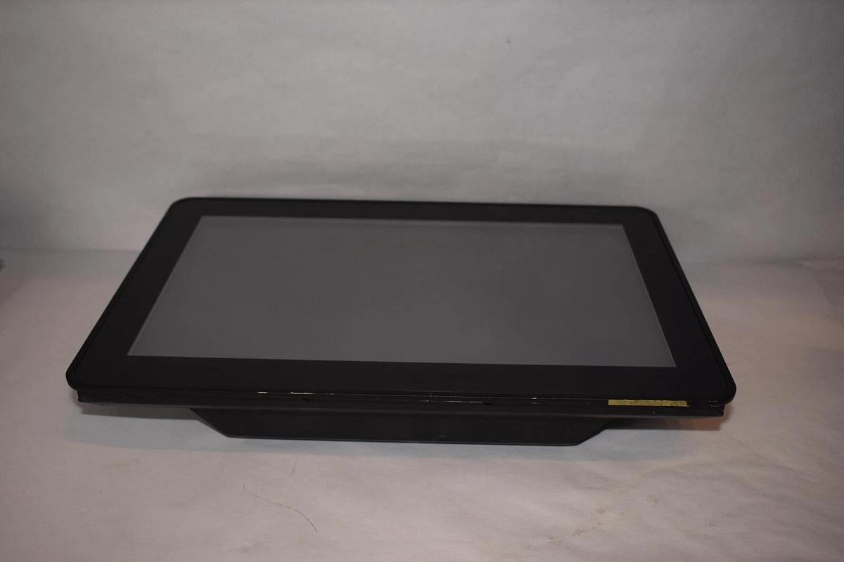 Used ADLINK X4D-3365-199 12V 7A All In One Panel PC  Windows *Scratched Screen*