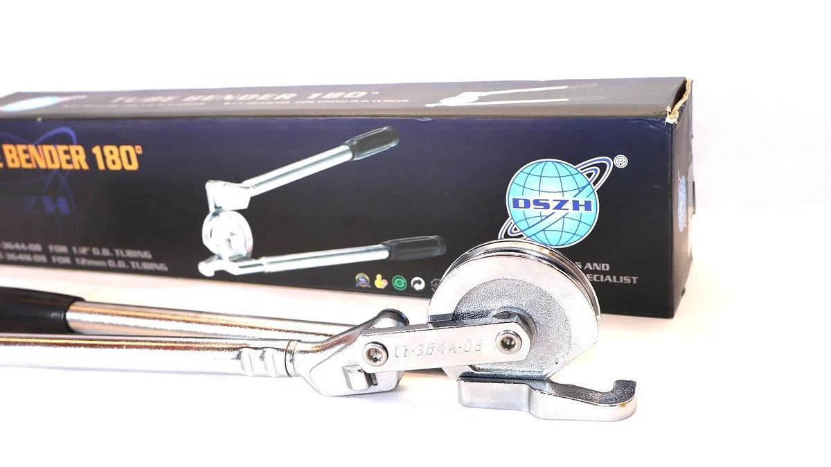 Used (NEW) DSZH CT-364A-08 For 1/2" OD Tubing  Manual Tube Bender 180°