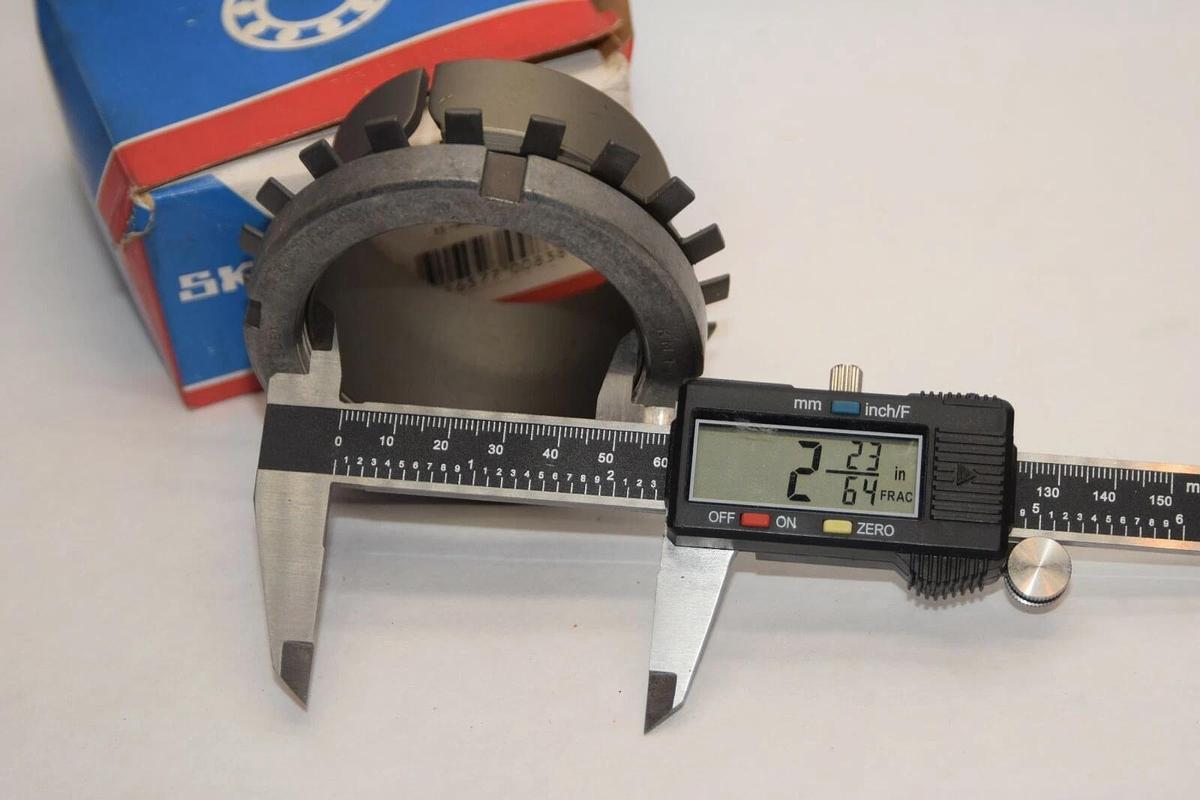 (NEW) SKF H213 2-23/64" Adapter Sleeve