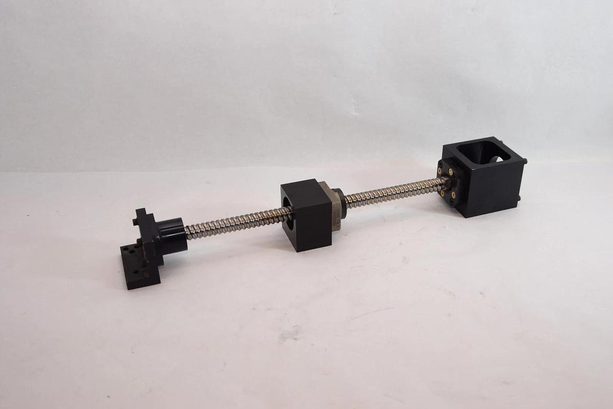 Used THK KX 11076 KX11076 Ball Screw