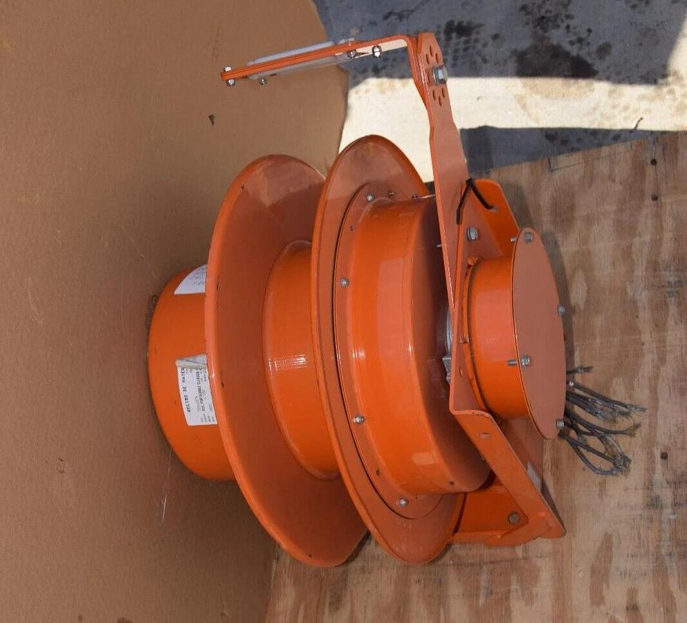 Gleason Reel Hubbell Series C19 Cord Reel C19-A12-G1106 5a 600v 6 Turn (NOS)