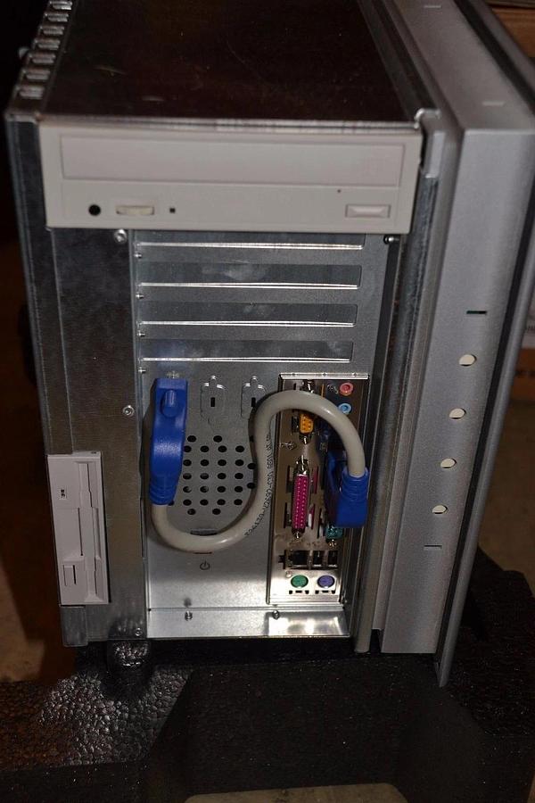 NEW Siemens Simatic Touch Panel PC IL 70  6AV7500-0BA00-0AA0  6AV7500