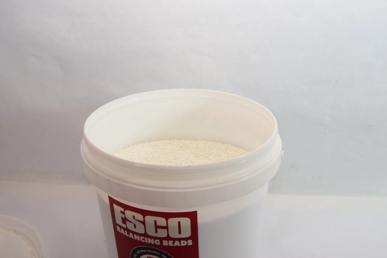 (NEW) ESCO 20466C Balancing Beads Reusable Tire weight balance Bulk Bucket READ