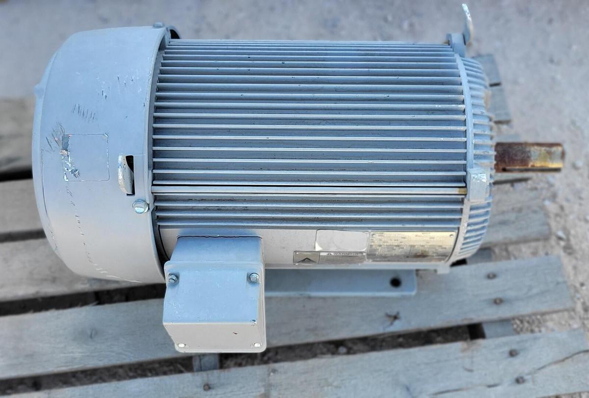 GENERAL ELECTRIC 7.5hp Direct Current Motor GE CD258AT 240vdc 1750 7.5 hp (NOS)