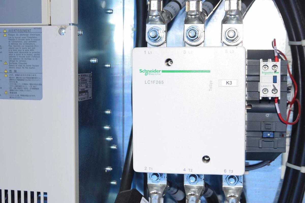 Used Yaskawa AC Drive Z1B1B180PMB Z1000 Bypass Inverter 3ph 480v in 0-460v 180a out