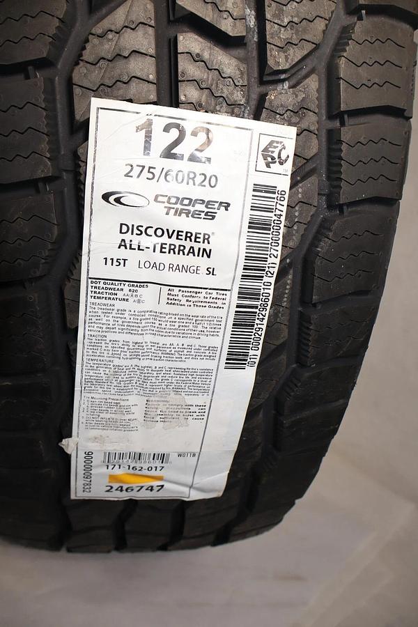 Used (NEW) COOPER 275/60R20 , 122 Discoverer All-Terrain (1) Tire  275/60/20