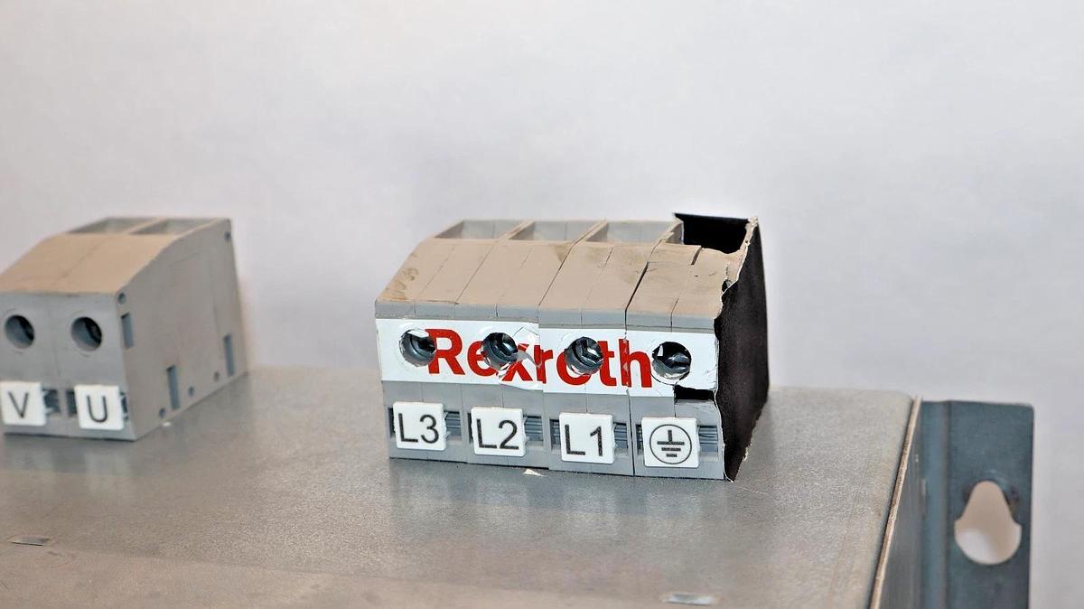 Used Rexroth PRC7300 Welding Controller PRC7300-L1-01VRS-0300-01-00001CC00 R911347611