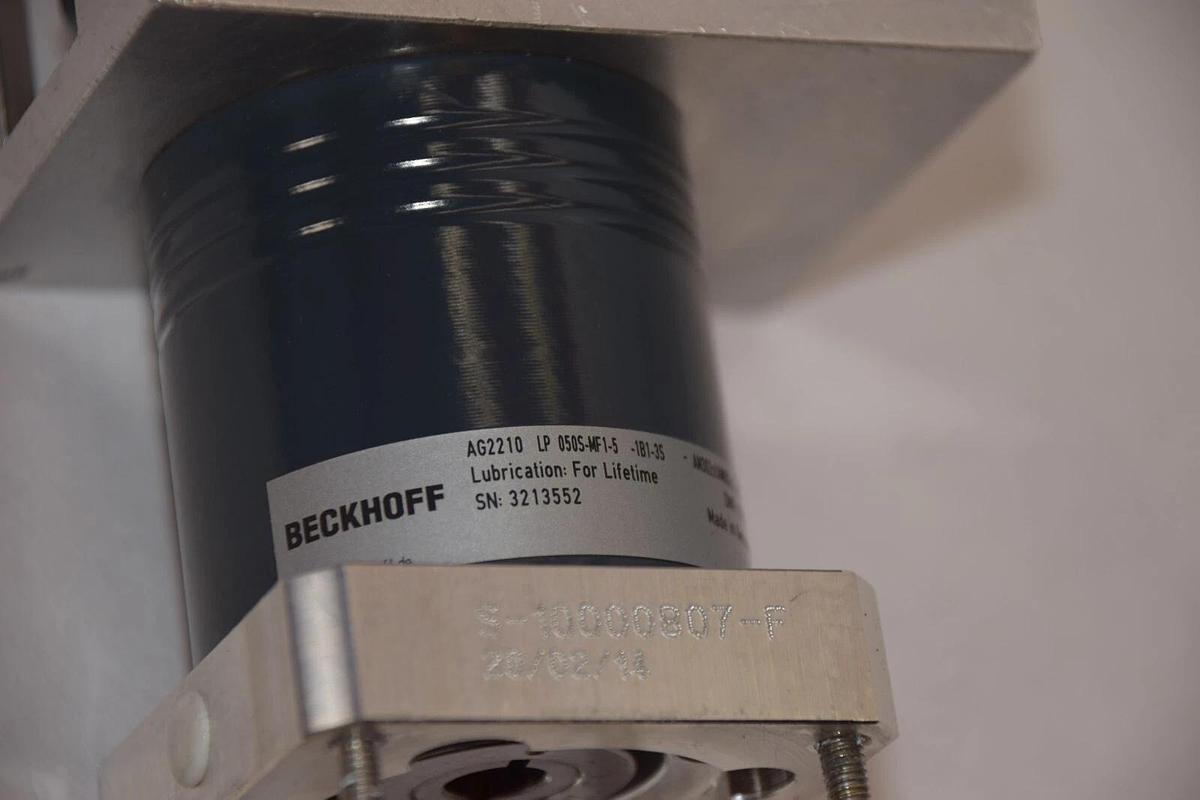 Used BECKHOFF AG2210 LP 050S-MF1-5-1B1-3S , S-10000807-F , AM3022-0C00-0000 Gearhead