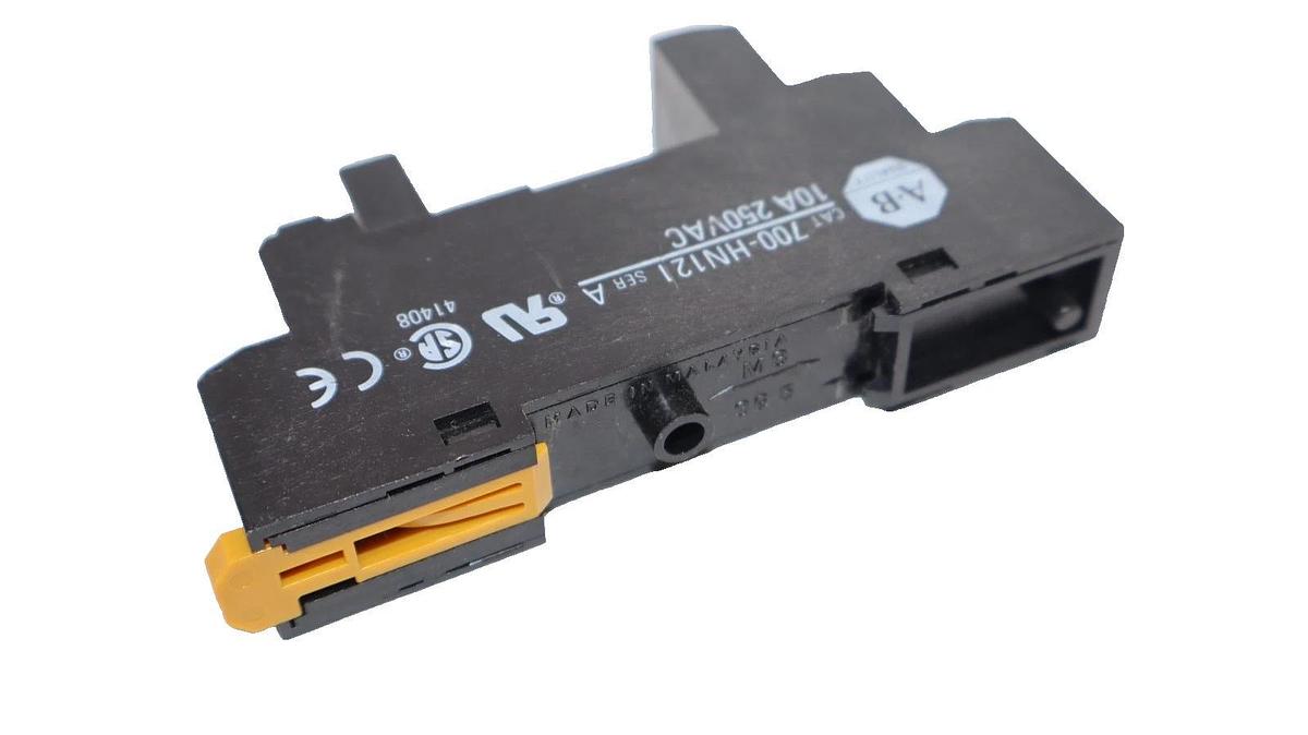 Allen Bradley 700-HN121 Series A 10A 250Vac Relay Socket (New - Lot of 2)
