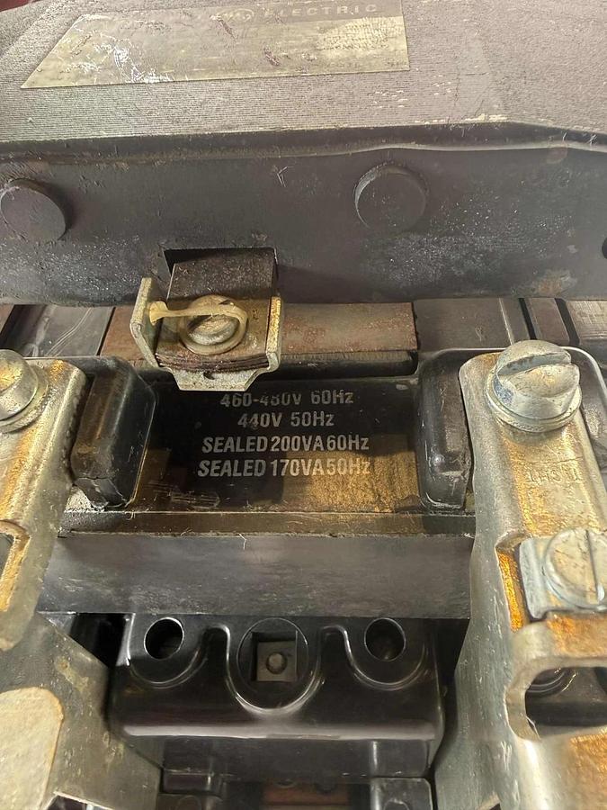 Used GE GENERAL ELECTRIC Contactor Size Sz 5 CR305G0**ABJB 460-480v coil