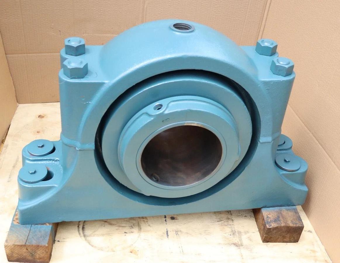 Dodge 4 Bolt Split Plummer Pillow Block Bearing Housing 7" 7 4155244 NOS