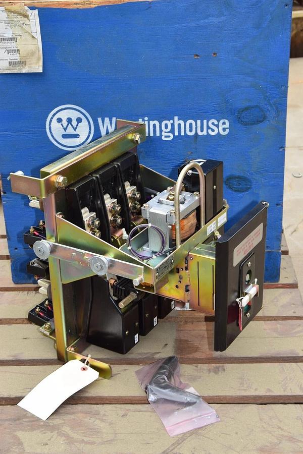 Used Westinghouse Air Circuit Breaker Type DB15 225 Frame Size 600VAC  (New)