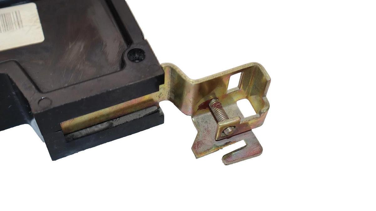Square D Circuit Breaker 1P 20Amp FYB14020B-U , FYB14020BU (New)