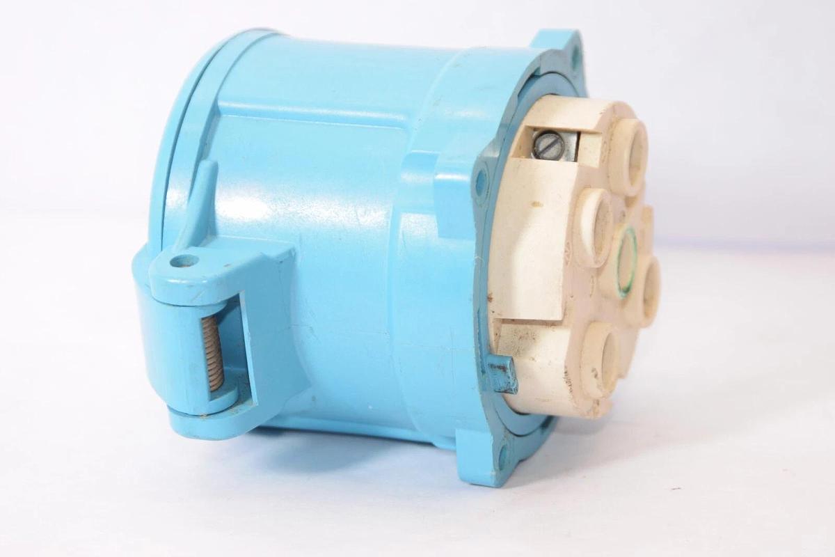 Used (NEW) RUSSELLSTOLL 6FP504 60A 480V 60Hz Receptacle