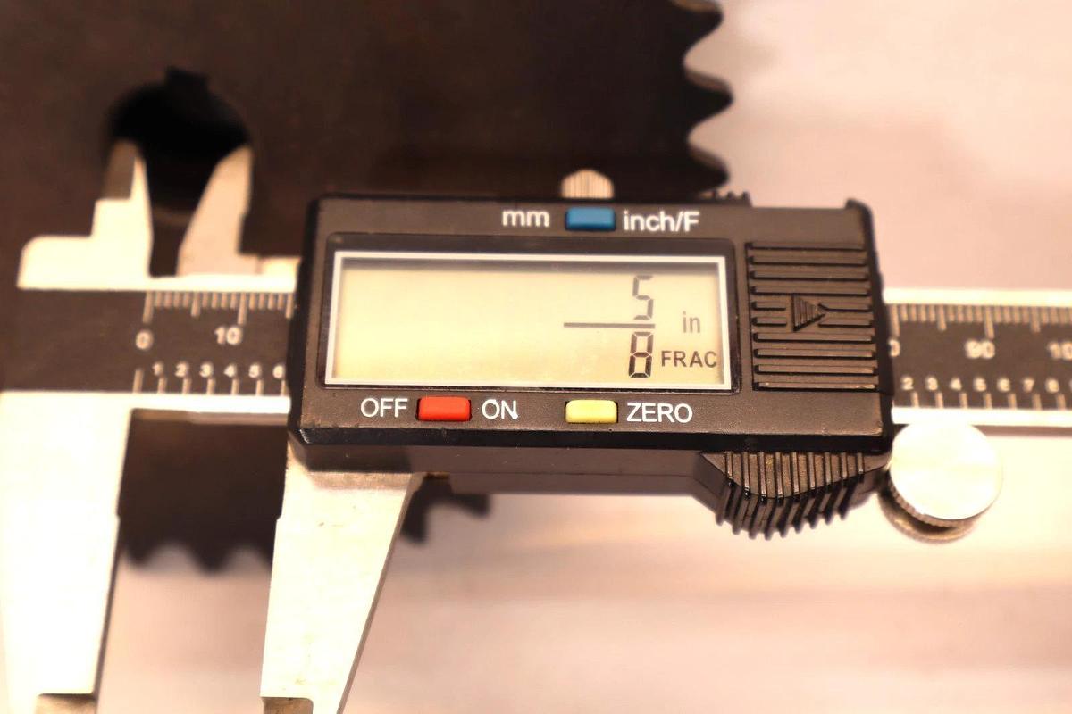 Martin Sprocket 35BS40 5/8, 5/8" Bore 40 Teeth Roller Chain Sprocket (New)