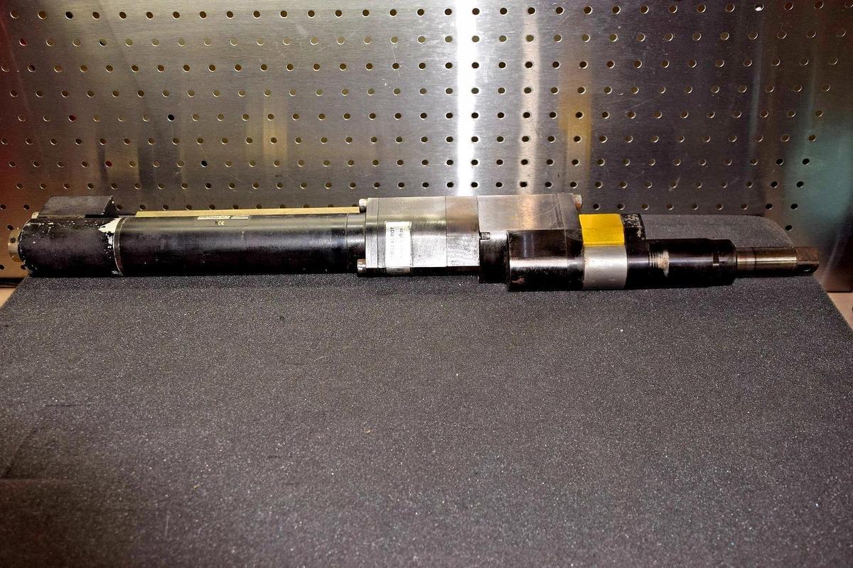 Used ATLAS COPCO BSM 28120A-R2.5 BSM28120A-R2.5 QMR62-46-ROT 41V 7000rpm SERVO MOTOR