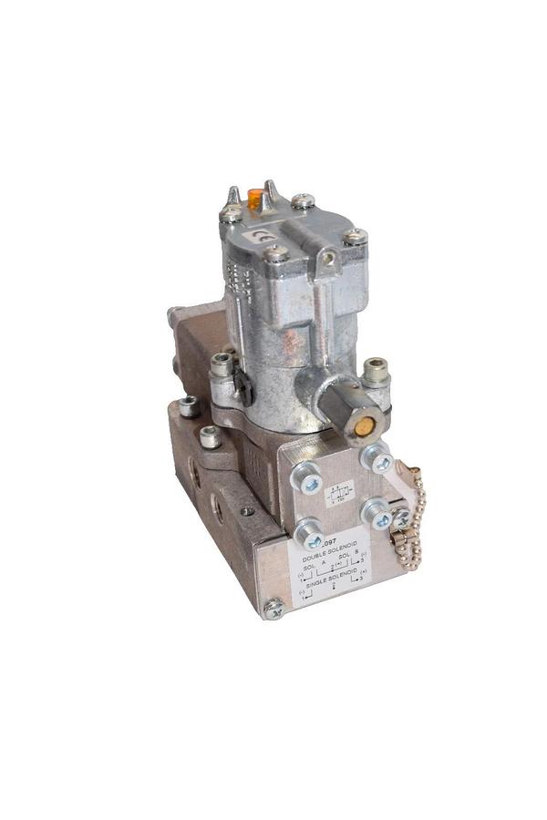 Parker L4452810253 Solenoid Valve With Pilot Model K175803553 & K022097 (New)