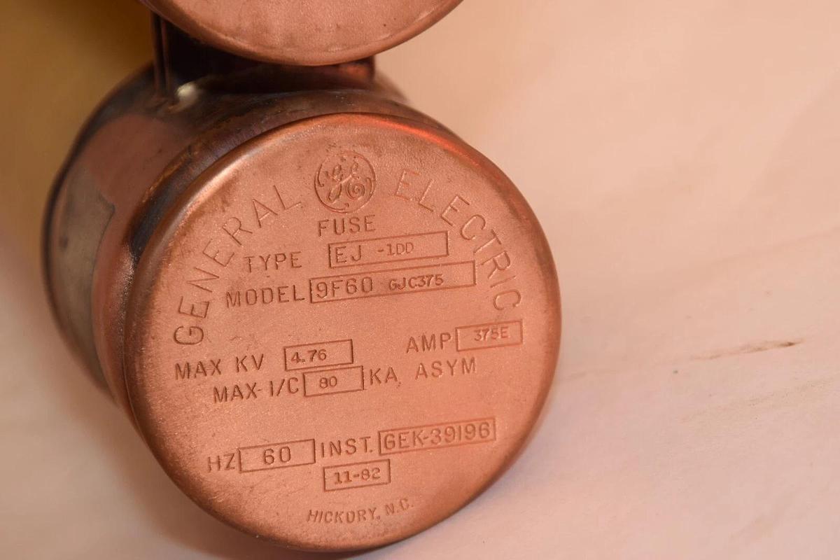 (NEW) GE GENRAL ELECTRIC EJ-1DD 9F60GJC375 4.76Kv Fuse