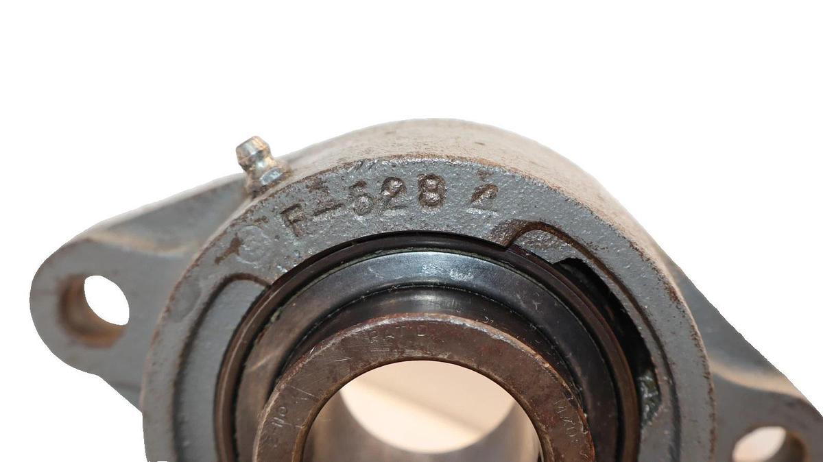 SealMaster SFT 26 , SFT26 , SFT-26 1-5/8" 2-Bolt Flange Bearing (New)