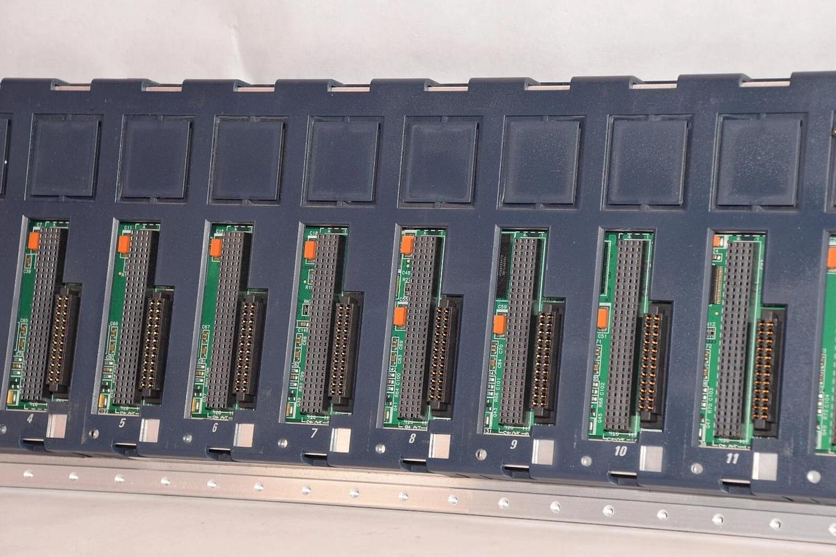 Used GE FANUC IC695CHS016-BA RX3i 16-Slot Backplane