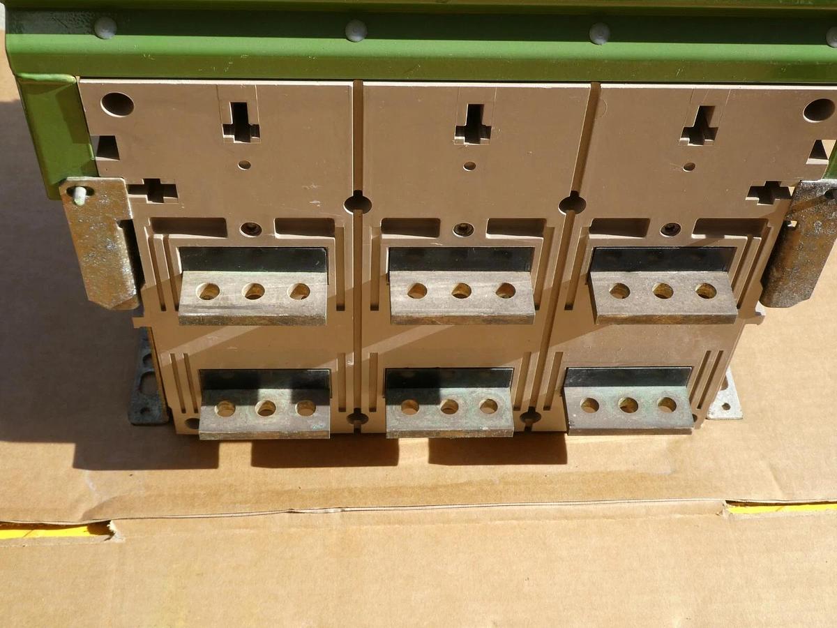 Used Merlin Gerin MP16H2 1600A  Masterpact Circuit Breaker 1600 Amp w/ Shunt MP16 H2