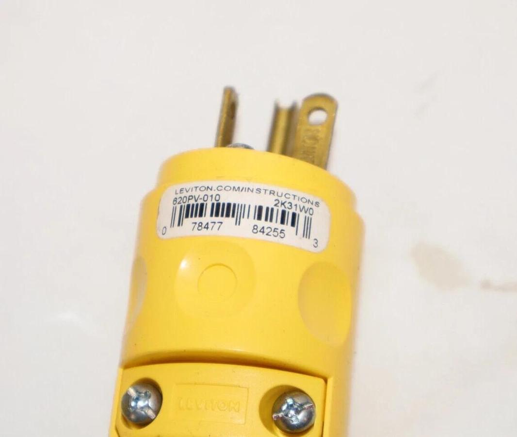 (NEW - Lot of 4) LEVITON 620PV-010 , 620PV010 3 Wire 2 Pole Electric Plug