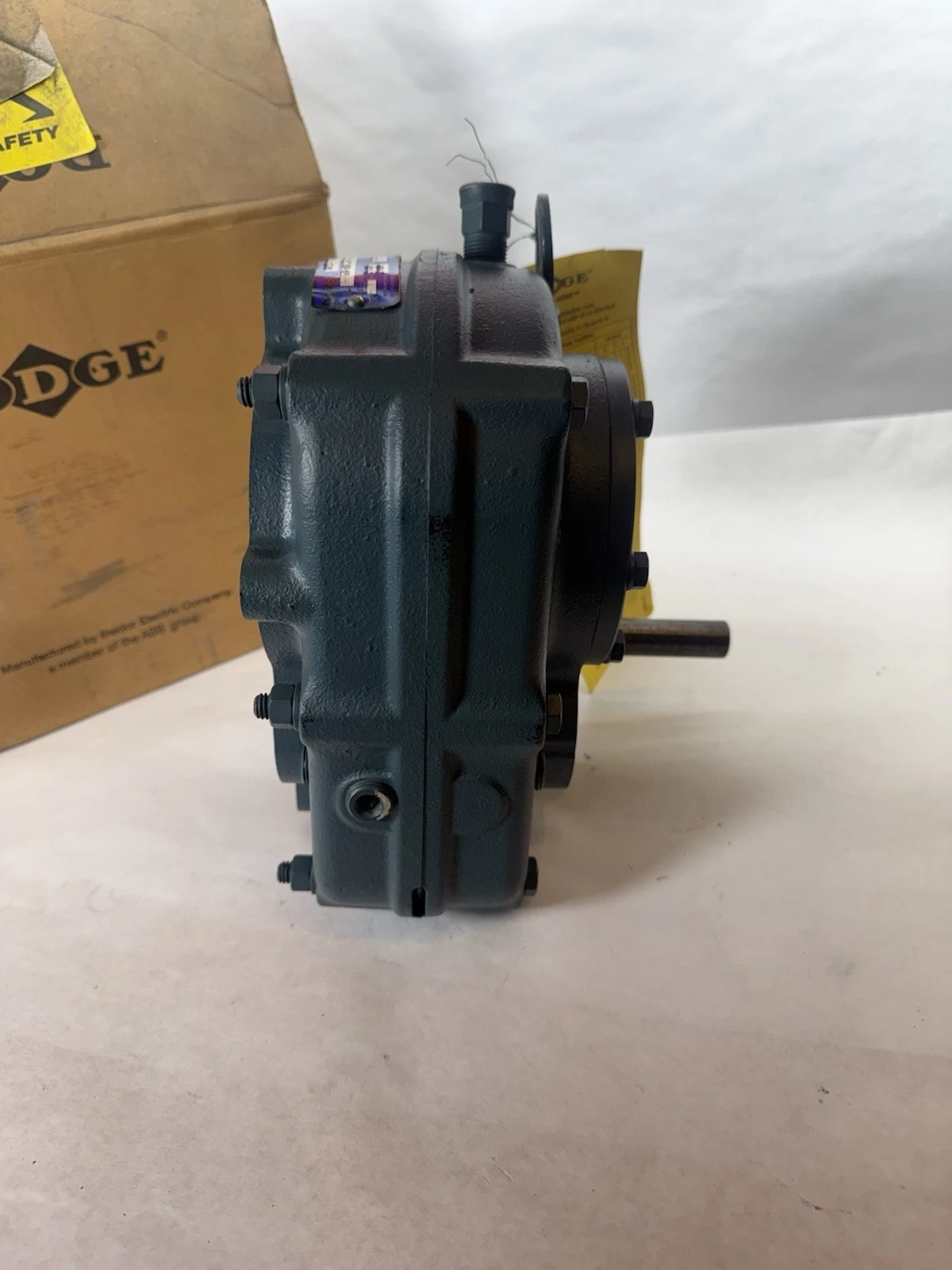 Dodge SCXT115A 351163-GV143651452 Screw Conveyor Reducer Gear box 15.35 : 1 New