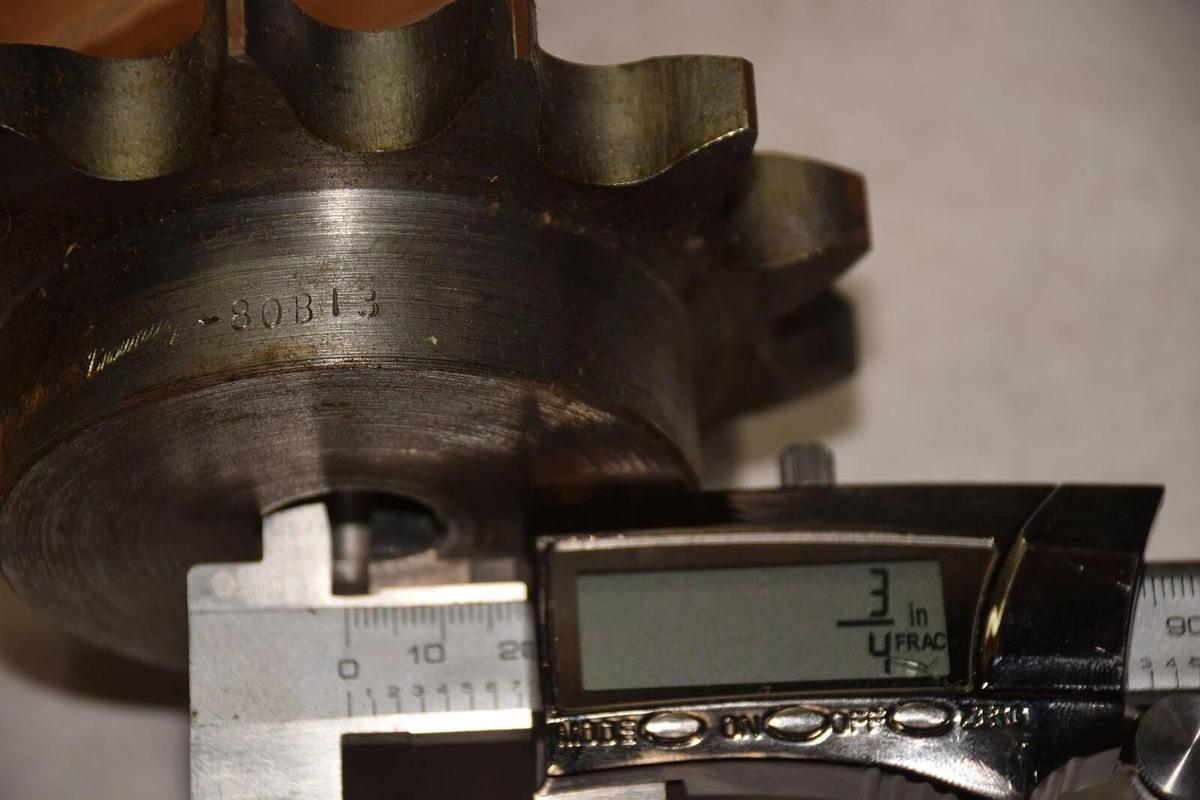 BROWNING 80B13-3/4 80B13 3/4" BORE 13 TEETH SPROCKET NEW