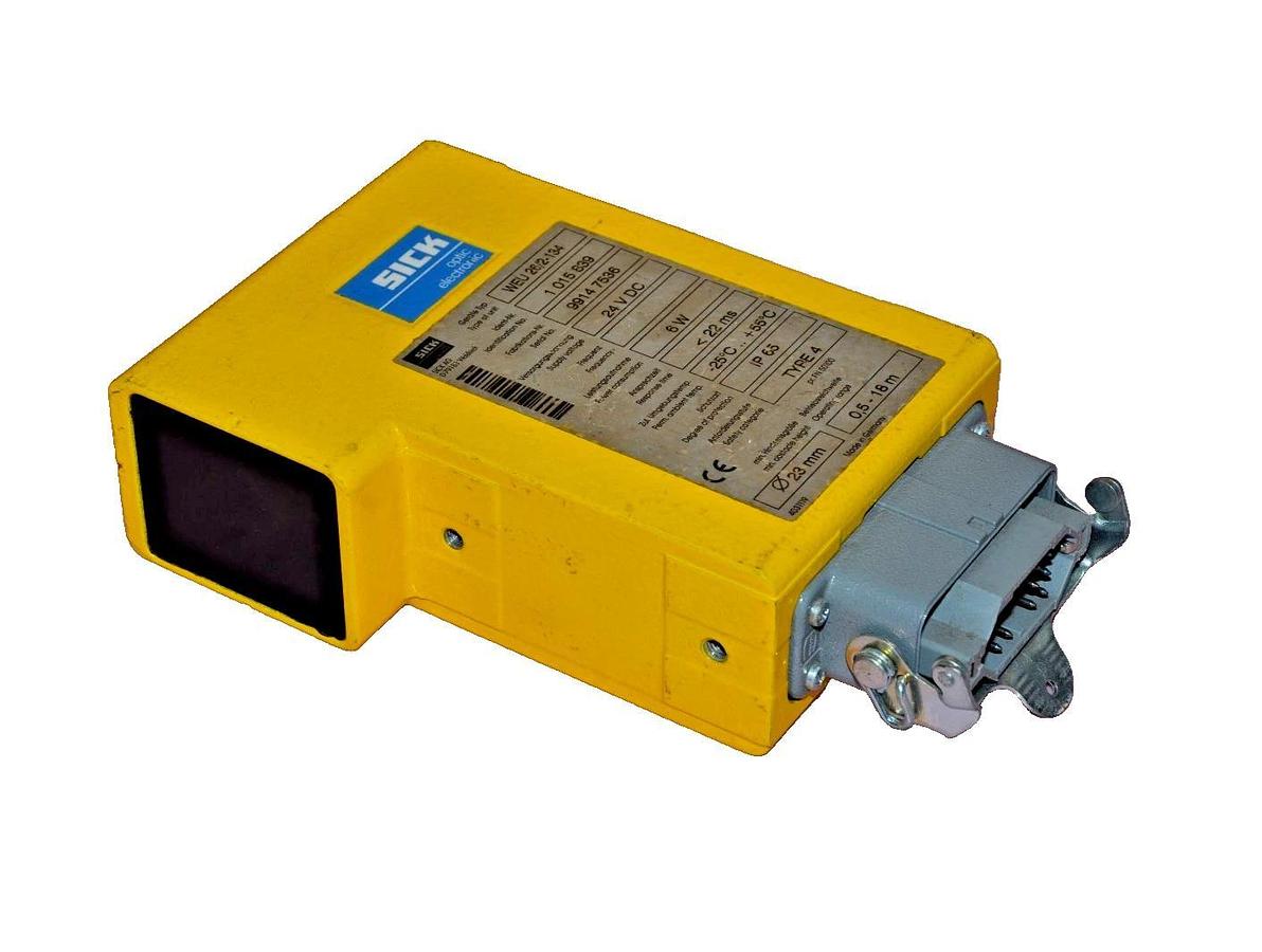 Used Sick Optic Electronic Sensor Scanner WEU 26/2-134 1 015 839  24vdc Range: .5-18m
