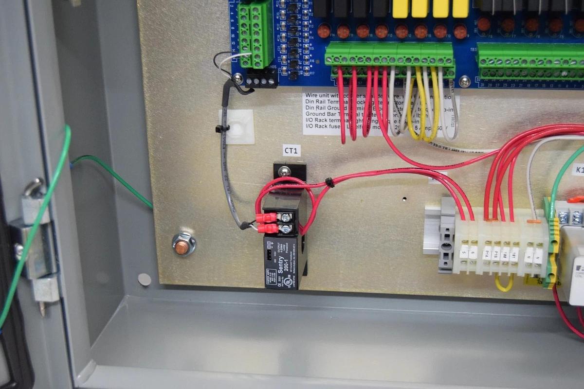 Used M&M Refrigeration Reciprocating Compressor ControlPanel M100408G11 Missing Board