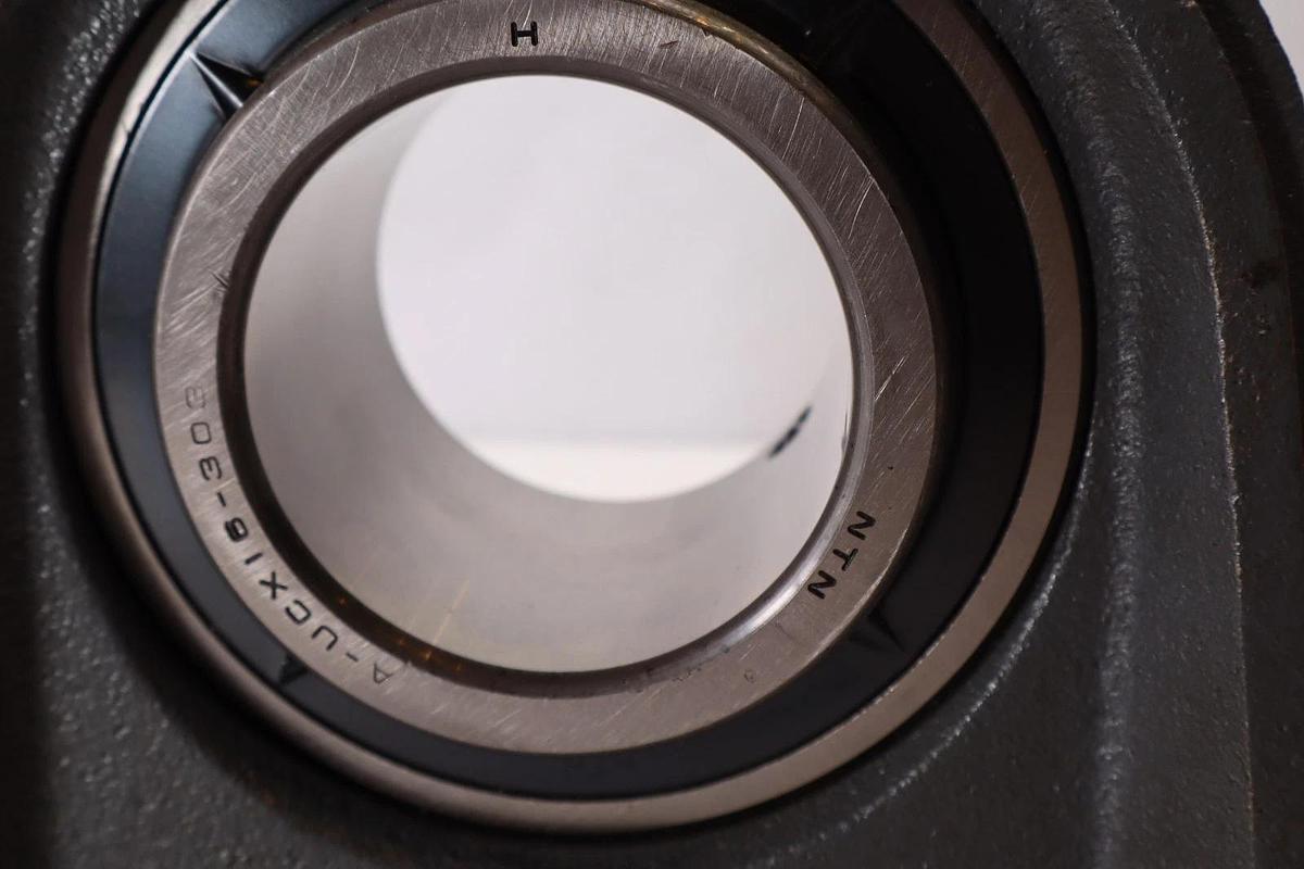 Boston 2-Bolt Pillow Block NTN Bearing A-UCX16-303 AUCX16303 3-3/16 (NOS)