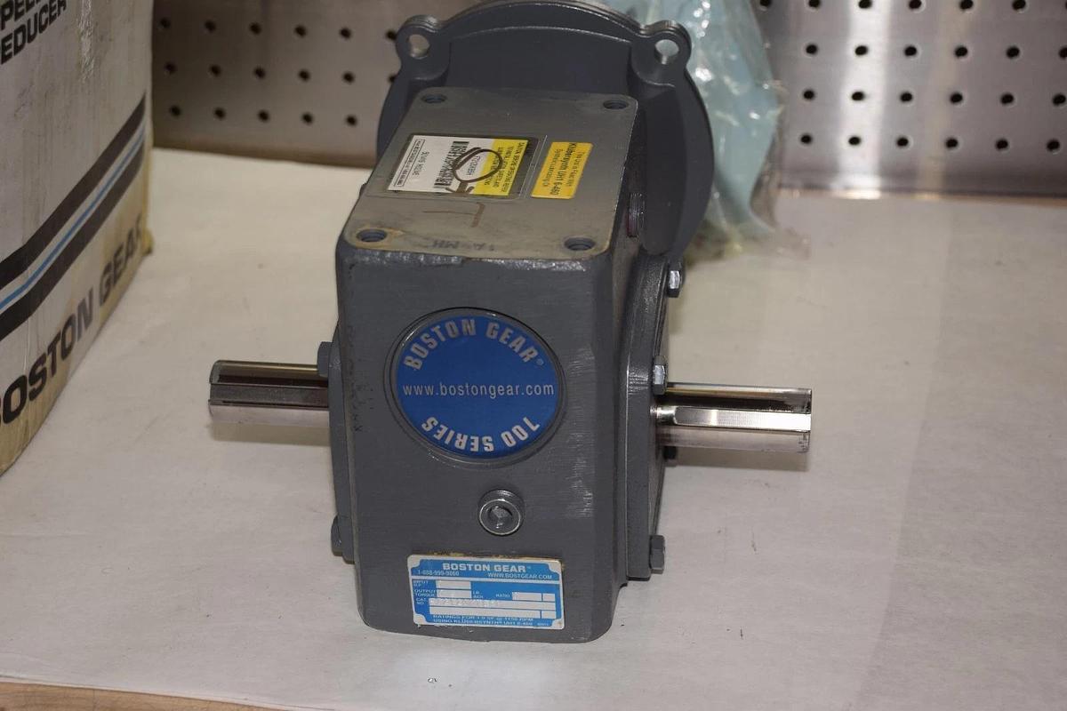 BOSTON GEAR F72120TB5H F72120KB5H GEAR REDUCER NEW