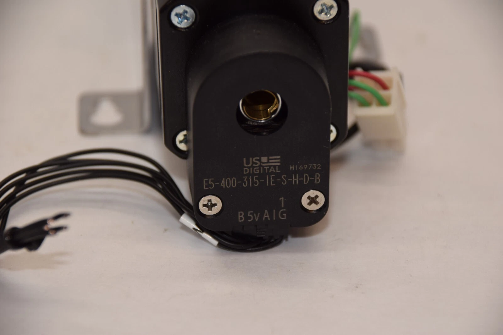 Used IVEK 330094-002 , 330094002 2000uL Pump