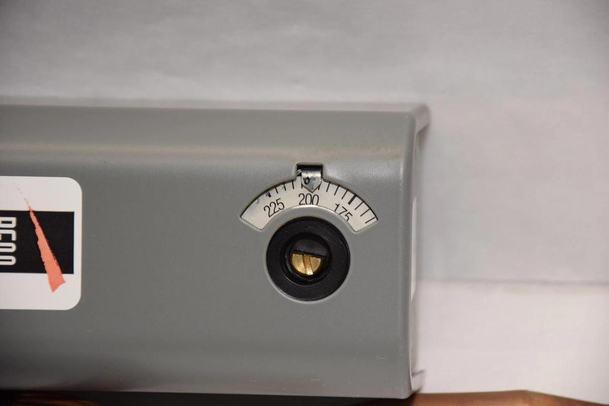 Used PENN JOHNSON CONTROLS A19AAF-12 Temperature Controller