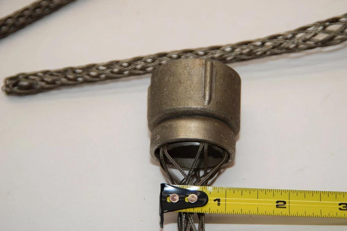 (NEW - Lot 2) ECONOMY GRIP NORWALK 1/2-5/8 1/2" App. 7" Strain Relief Grip Cord